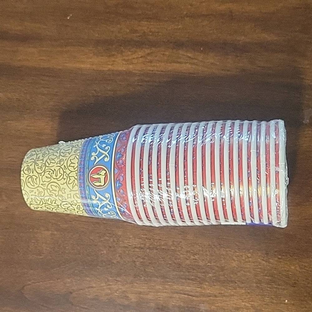 ⭐️💲1️⃣ ⭐️ NEW- Judais Star 9 OZ  Paper Cups (Pkg 18)